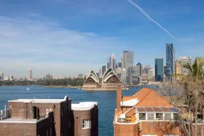 Spacious Kirribilli Penthouse - Spectacular Views - Image 3