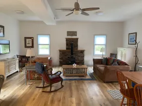 Bluebird Bungalow - Image 3