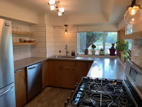 Rosevale Farmhouse- Your best adventure launch pad - Image 5