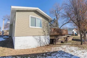 River Shack Retreat - Image 2