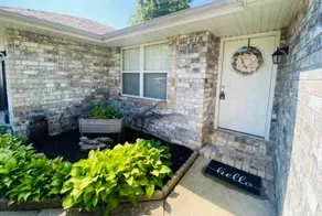 Entire home, central Nixa - Image 2