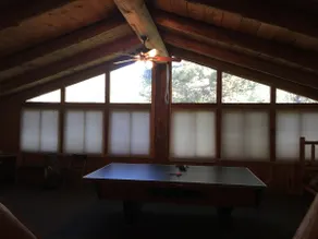 Rustic cabin in Gilchrist - Image 2