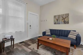 Modern 2BR near DT, 8min walk to Park&Conservatory - Image 4
