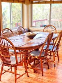**Cozy & Dog Friendly** Rustic Cabin Retreat - Image 5