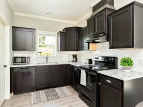 Upscale Duplex Getaway for 4 near Madison - Image 5