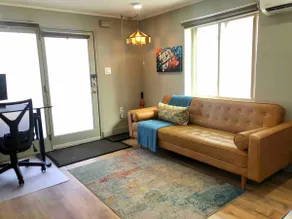 Modern Retreat for Non-Smokers. EV charger - Image 2