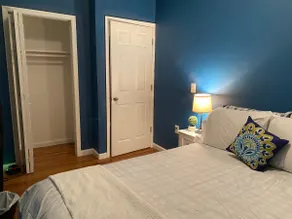 Blue cozy place - Image 3
