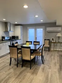 Sunshine Apt | Private & Modern | Prime location - Image 3