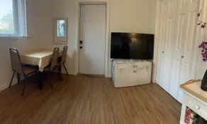 College Park 1 bed, 1 bath gem. - Image 4