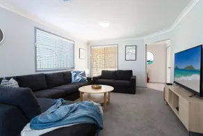 Blue Bay - Close to Fingal Bay Beach. Mid Week Stay Special Now On. - Image 3