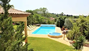 Fantastic Large Villa with Garden, Pool and Jacuzzi - Image 2