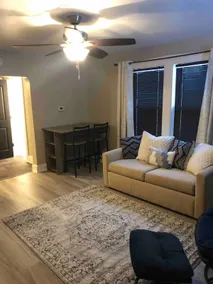 The Cozy Q. 2 bedroom home with off street parking - Image 3
