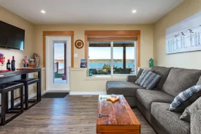 Pier View Suite - Image 2