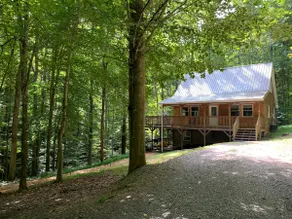 Lake Escape Cabin - Image 2