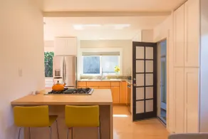 Sunny Ocean Beach Home - 2b/1b - Image 4