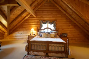 Saratoga Luxury Log home - track week special! - Image 5