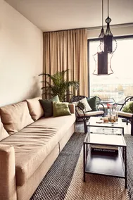 Forest Park by Zoom Apartments - Image 3