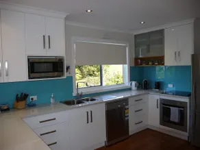 Prime Location - Totally Refurbished - Image 2