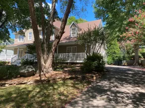 Sweet Southern Dream - 3 Bed, 2.5 Bath, & Office - Image 5