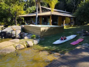 Chalet on the waterfront with heated pool and air conditioning - Image 3