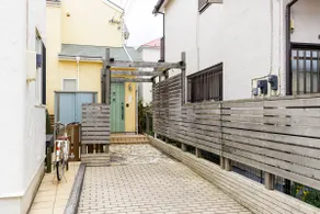 A house in Shonan, near the sea, near the station, with parking (large cars not allowed), a relaxing stay in a quiet residential street - Image 3