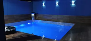 House with swimming pool, on the sand next to Platforma - Image 2