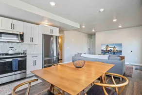 Luxe Apt w/ Unobstructed Views - Image 5