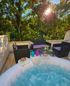 ”Les 4 saisons” house, Jacuzzi + video projector - Image 3