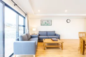 Snow Pine Apartment - Image 4