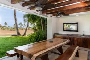 Amazing condo inside the gates - Image 5