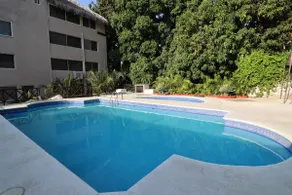APARTMENT WITH PRIVATE BEACH 2 - Image 3