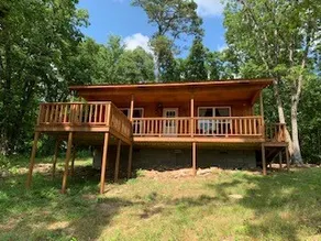 Lazy Bear Cottage with Beautiful view and Fiber Internet! - Image 4