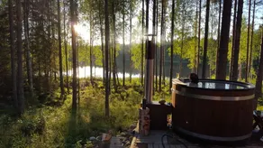 Traditional cottage with hot tub - Image 3