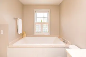 Walk to Edgartown Wharf - Upgraded Vineyard Home with AC and Outdoor Shower - Image 5