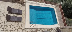 2 bedroom mountain retreat with pool and sea views - Image 5