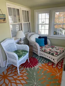 Sunshine Retreat-Large Deck-Enclosed cozy porch! - Image 5
