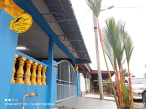 First HomeStay Bandar Universiti Seri Iskandar - Image 5