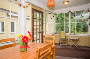 Village Cottage-Walk to Downtown/Rail Trail - Image 4