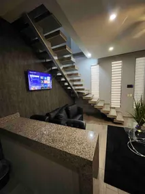 Luxurious Executive Apartment #3 - Image 4