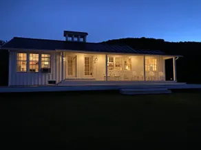 Cozy Modern Sugar House with spectacular views. - Image 2