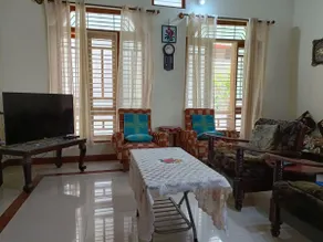 Spacious Bungalow @Vinyasa House - Image 3