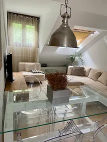 A charming attic apartment in the heart of the port - Image 3