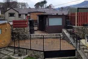 Llanberis Summer House with Hottub and sauna. - Image 2
