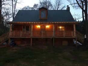 Blue Haven Authentic Log Cabin near Bristol - Image 5
