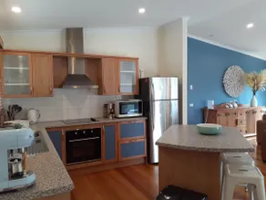 The Sandcastle Cozy 6 BR open fire, pet‑friendly, - Image 4