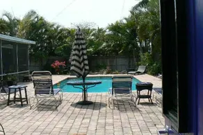 Clean &Quiet Piece of Paradise 2 Bedroom - Image 3