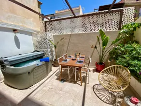 Bajo B. Family accommodation with patio and jacuzzi. - Image 4