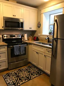 ★ Bright, New In-law suite in PDX, Alberta Arts - Image 2