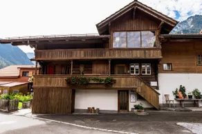 Simple and Rustic - Apartment in Historic House - Image 2