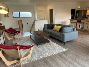 Dream Location! Modern/Steps to River/Dog Friendly - Image 3